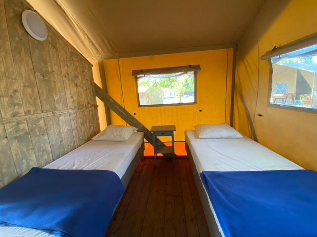 Camping La Kahute - Tente Lodge Au Coeur De La Foret Carcans Eksteriør billede
