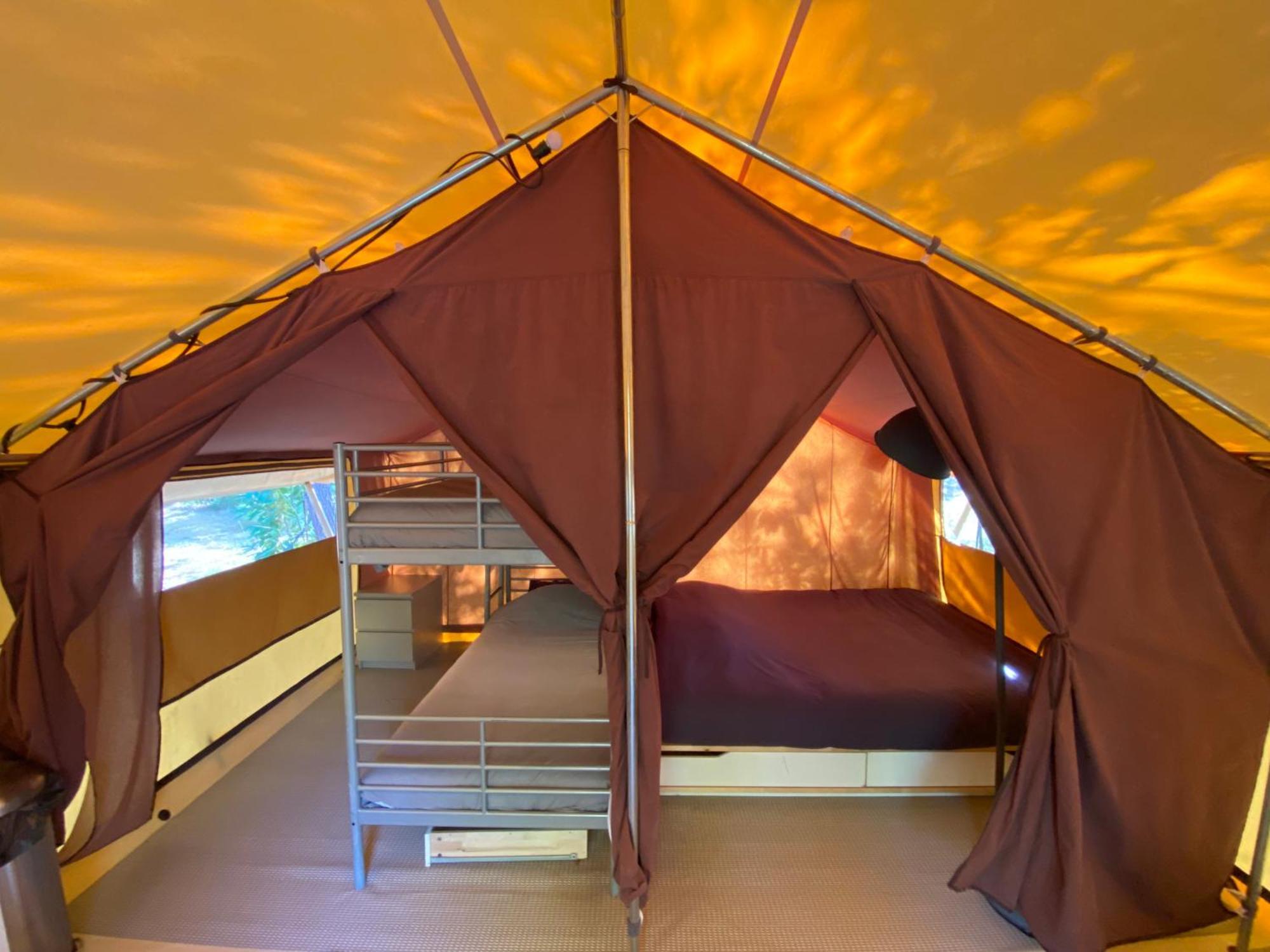 Camping La Kahute - Tente Lodge Au Coeur De La Foret Carcans Eksteriør billede