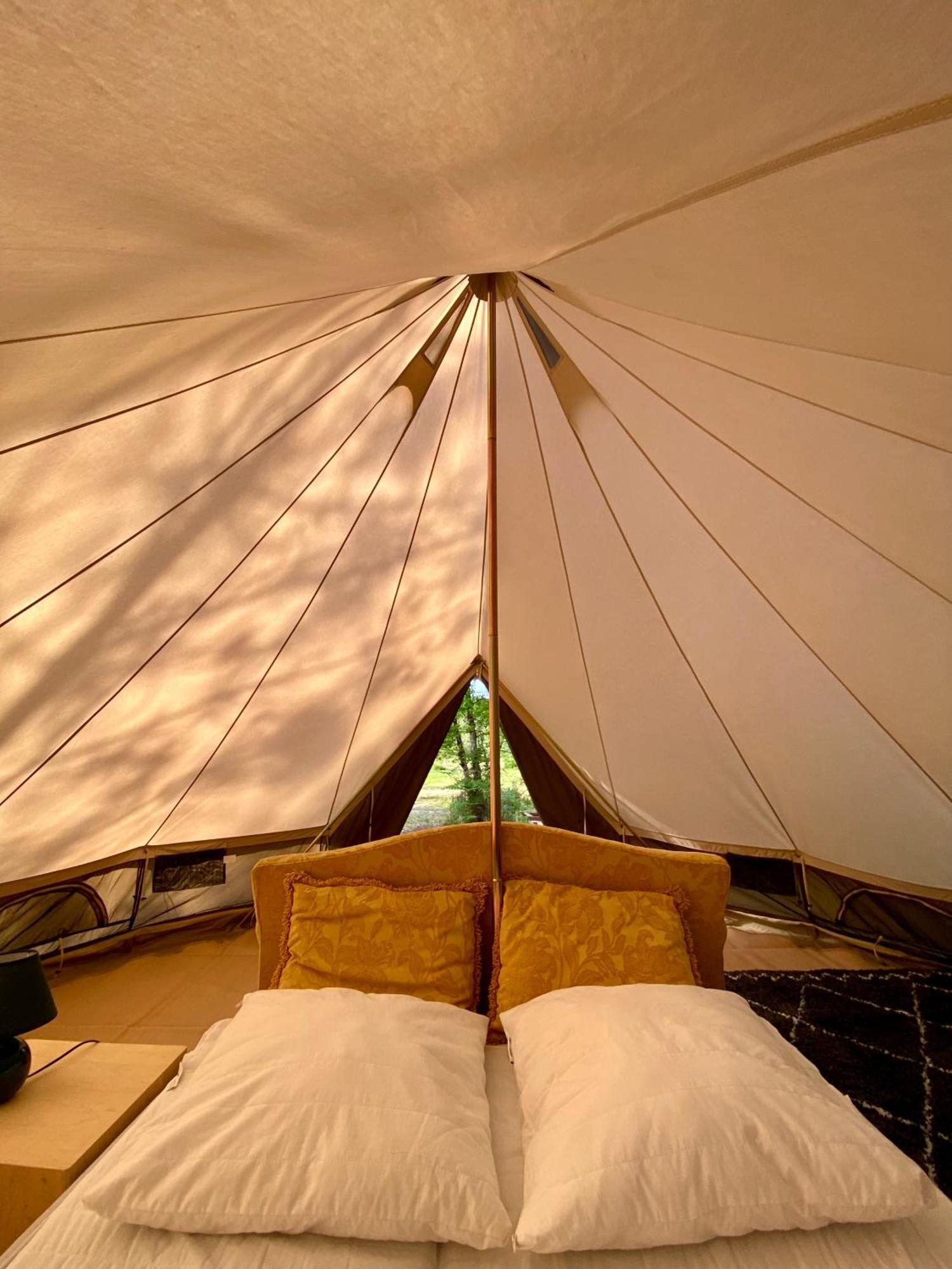 Camping La Kahute - Tente Lodge Au Coeur De La Foret Carcans Eksteriør billede