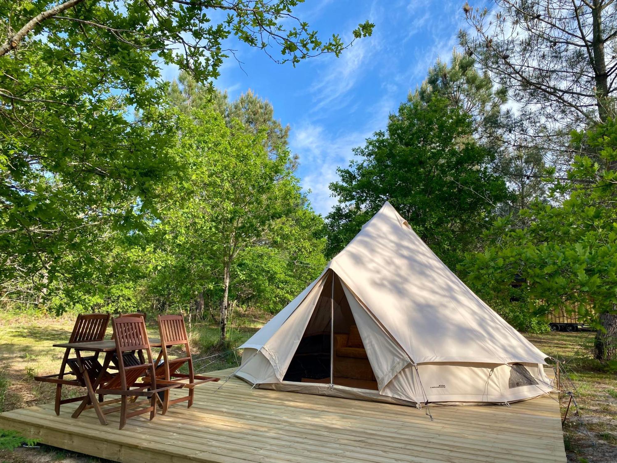 Camping La Kahute - Tente Lodge Au Coeur De La Foret Carcans Eksteriør billede